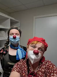 Viesošanās klaunāde Liepājas slimnīcā ar Pindu (Linda).