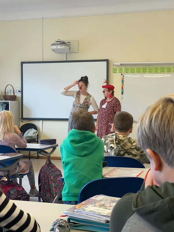 Iepazīstinām ar profesiju, kopā ar Ivetu. Rīgas 49.vsk 3.klase. 2023. g.